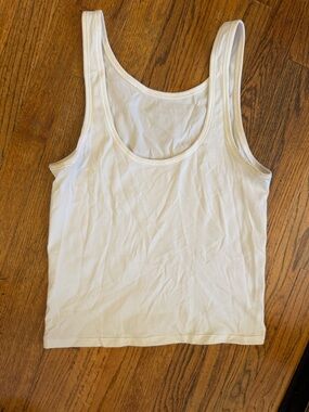 Lululemon Reversible White Ribbed Tank Top size 4